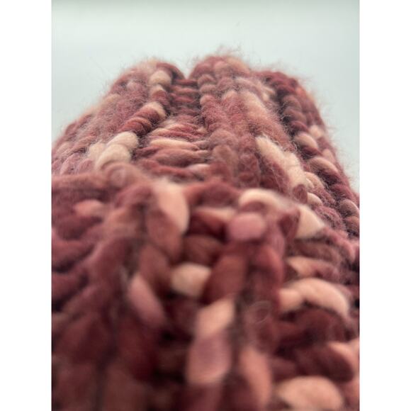 Chunky Knit Purple Pink Univeral Thread Beanie Hat Acrylic Winter Small - Picture 3 of 8